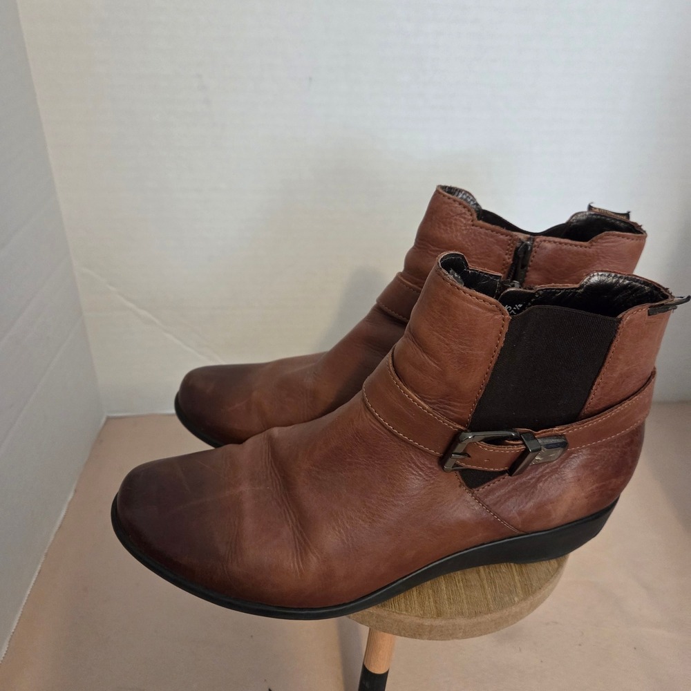 Mephisto Stefania Brown Leather Ankle Zipper Buckle Booties Made in Portugal 7.5